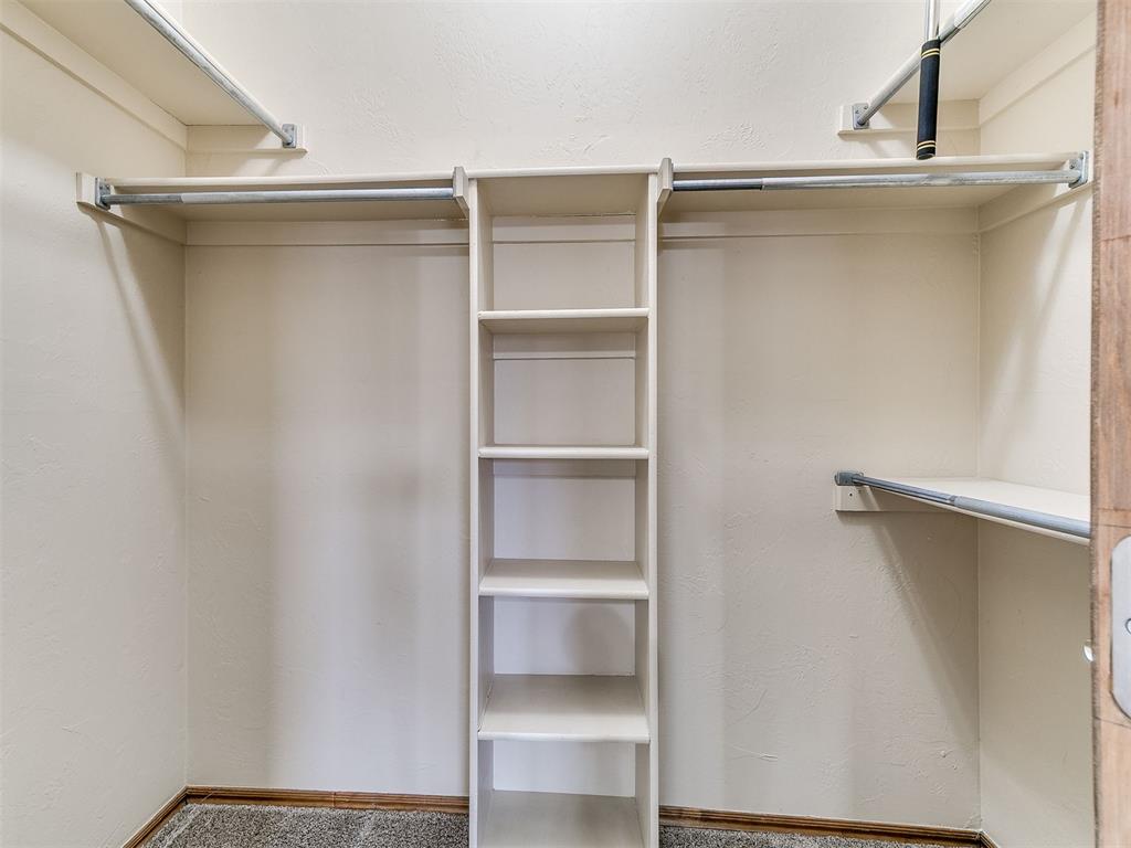 329 E Twelve Oaks Terrace Property Photo 23