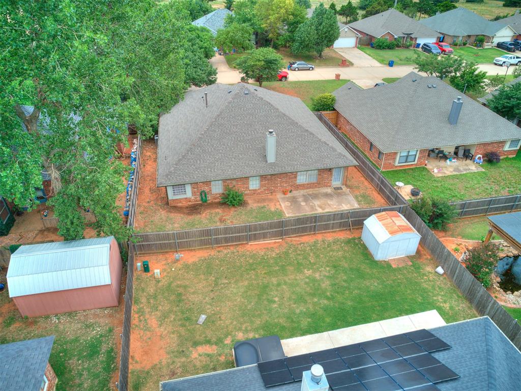 329 E Twelve Oaks Terrace Property Photo 29