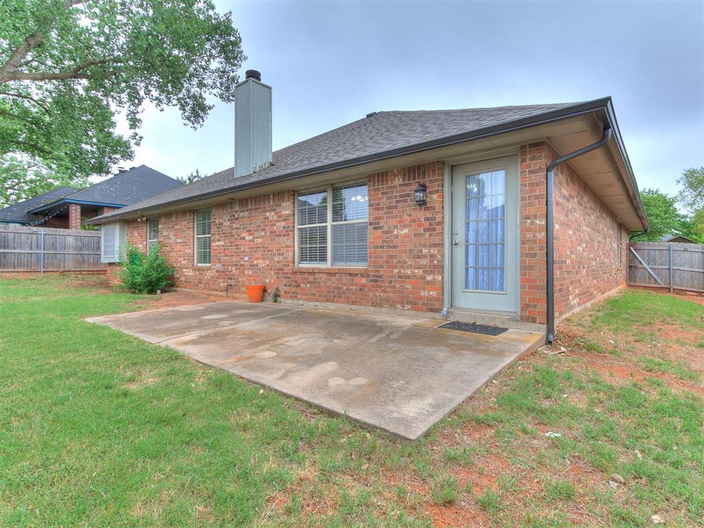 329 E Twelve Oaks Terrace Property Photo 30
