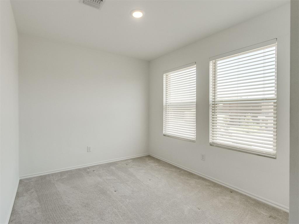 1907 Wolford Way Property Photo 16