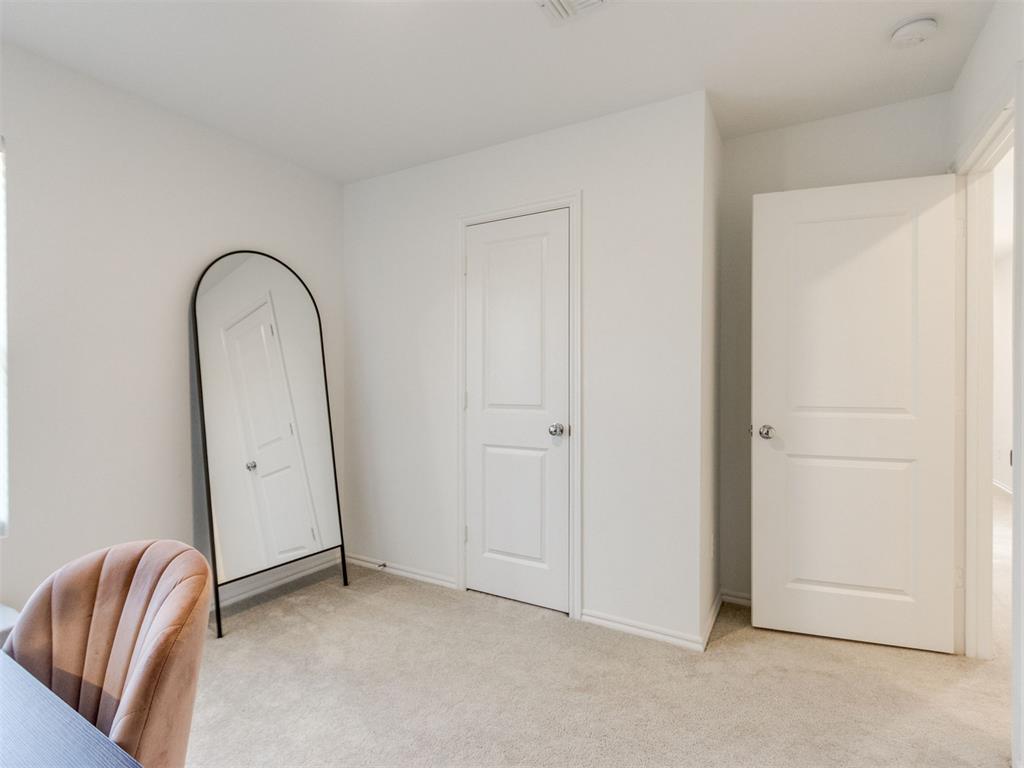 1907 Wolford Way Property Photo 20