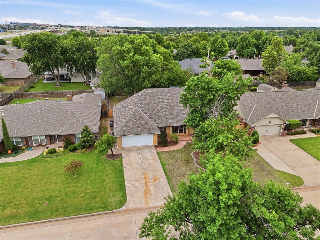 13404 Green Valley Drive Property Photo 3