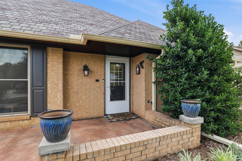 13404 Green Valley Drive Property Photo 5