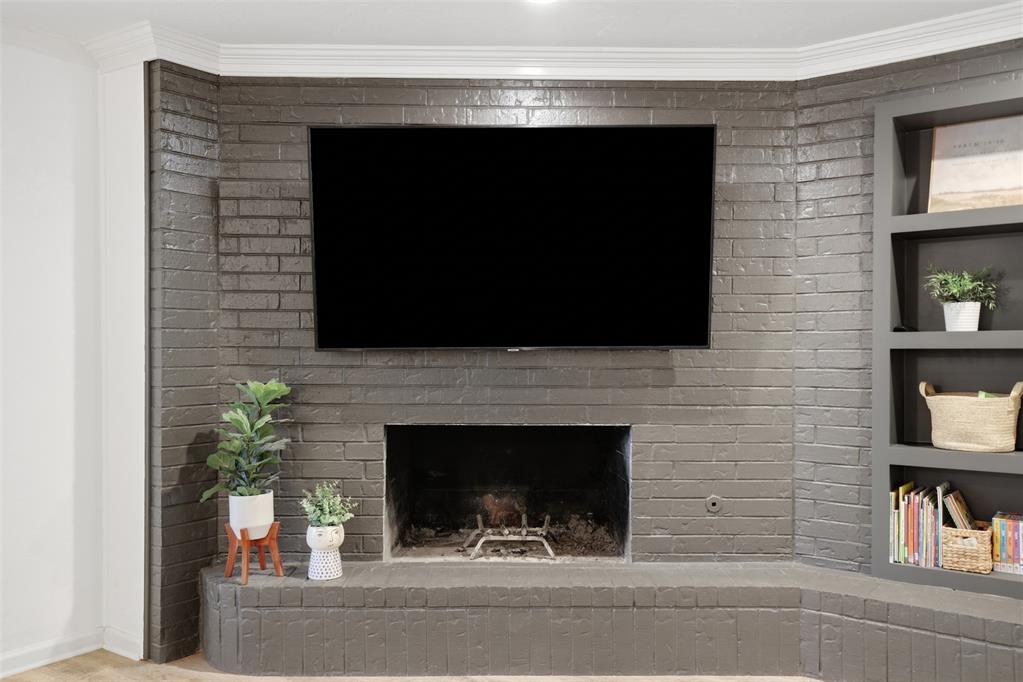 13404 Green Valley Drive Property Photo 9