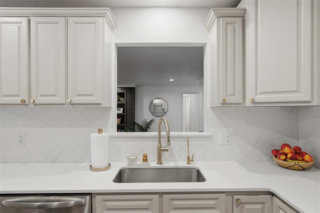 13404 Green Valley Drive Property Photo 13