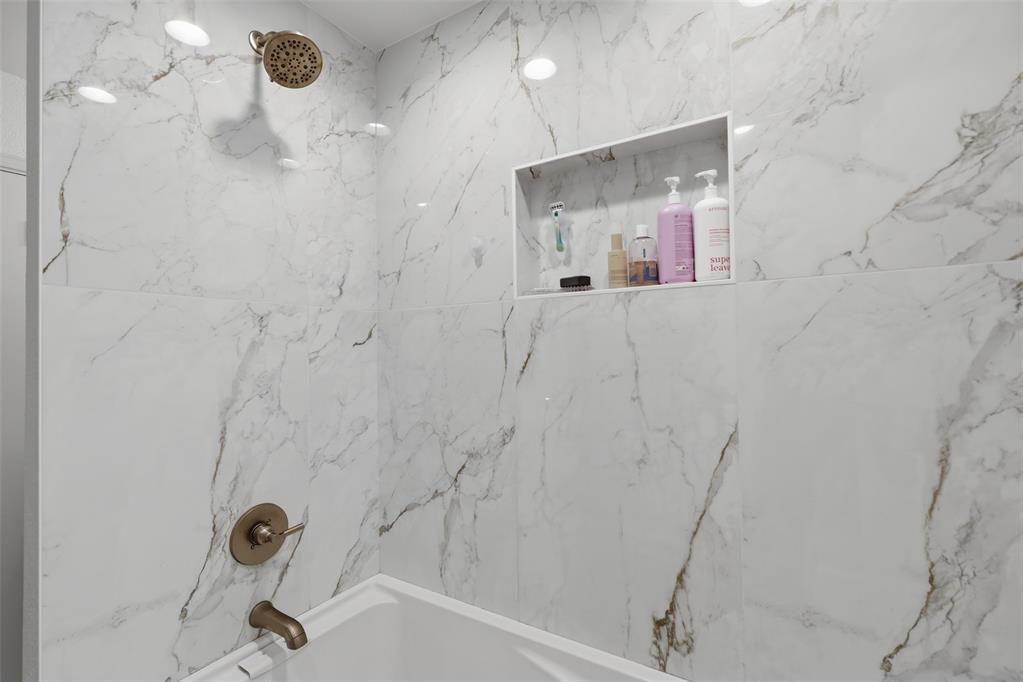 13404 Green Valley Drive Property Photo 22