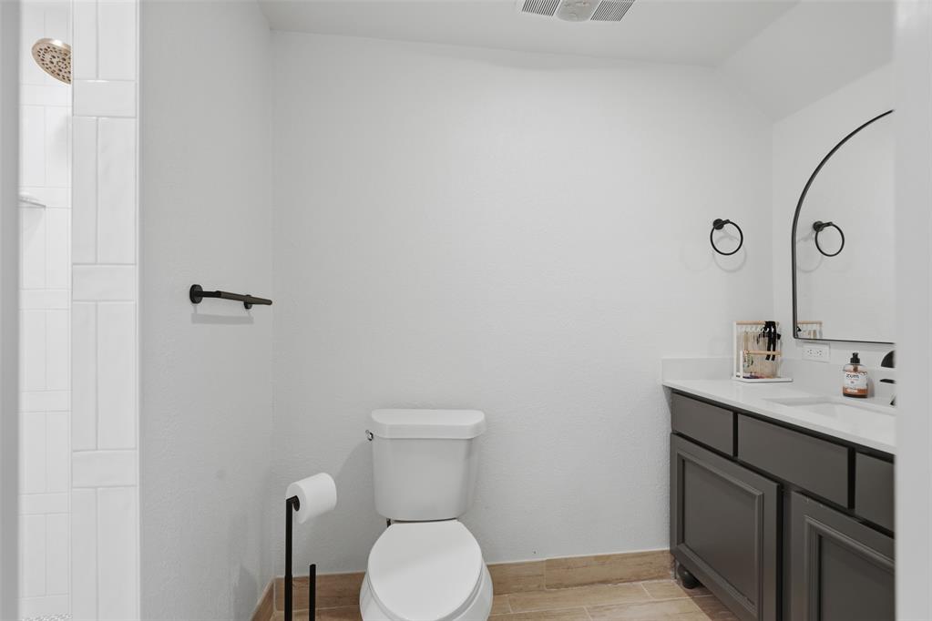 13404 Green Valley Drive Property Photo 29