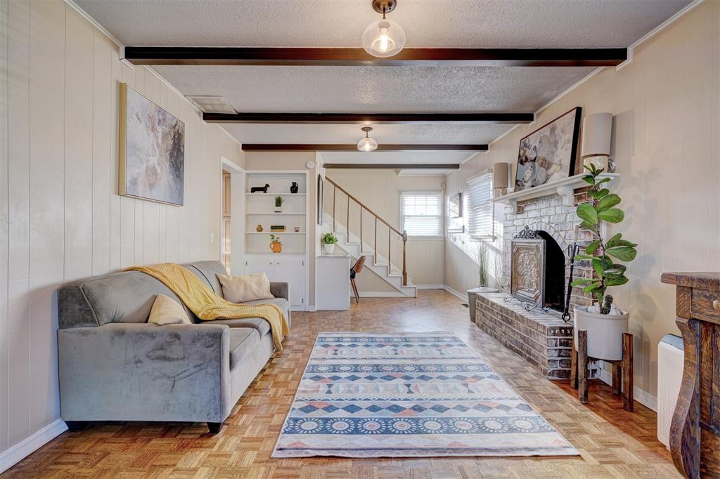 2801 N Mcmillan Avenue Property Photo 15