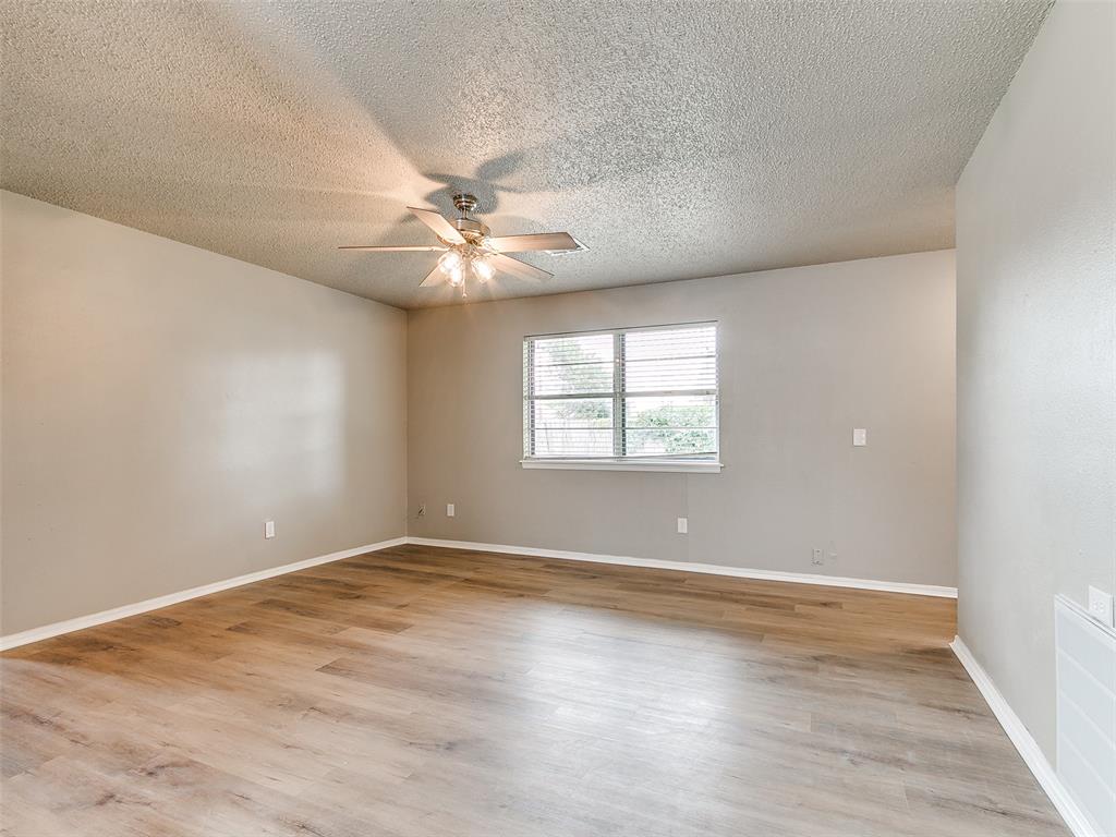 1426 W Watts Street Property Photo 8