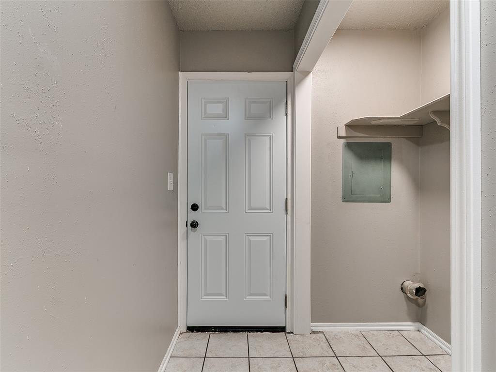 1426 W Watts Street Property Photo 23
