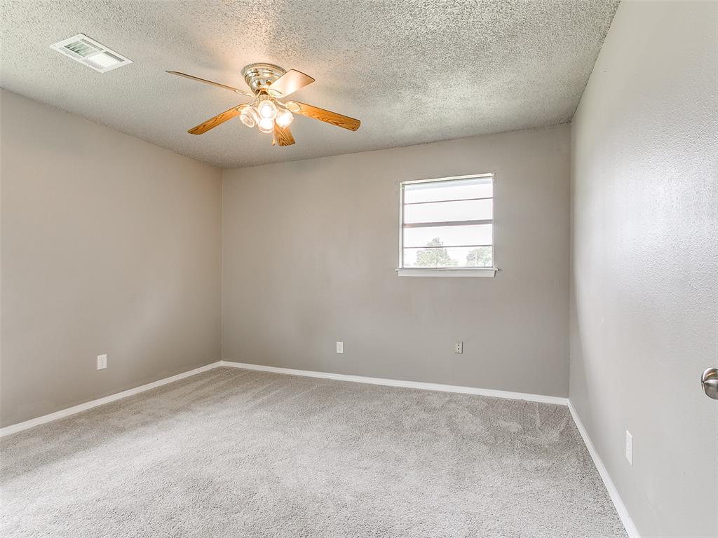 1426 W Watts Street Property Photo 31