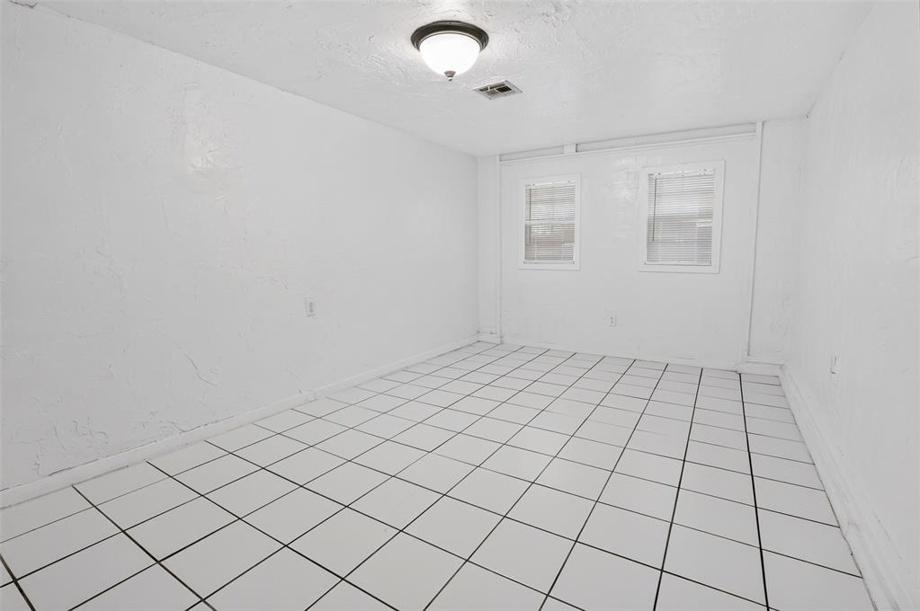 3129 Nw 44th Street Property Photo 31