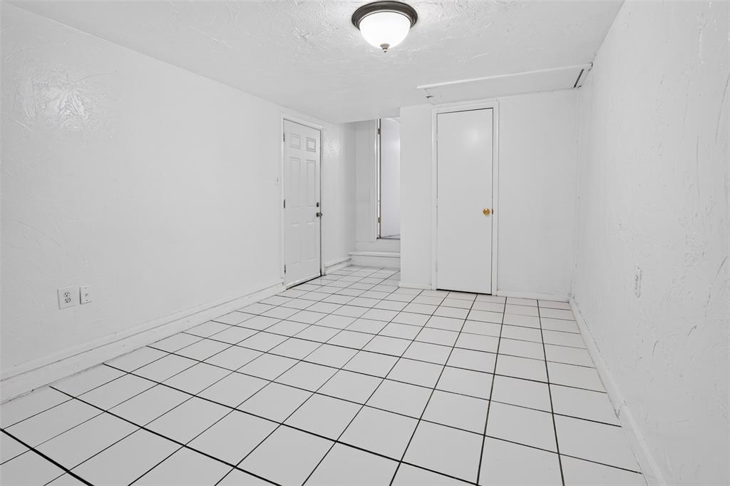 3129 Nw 44th Street Property Photo 32