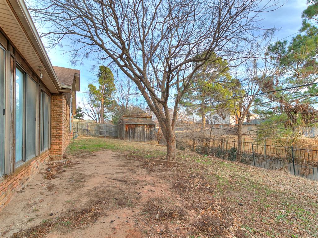 4508 Nw 32nd Place Property Photo 4