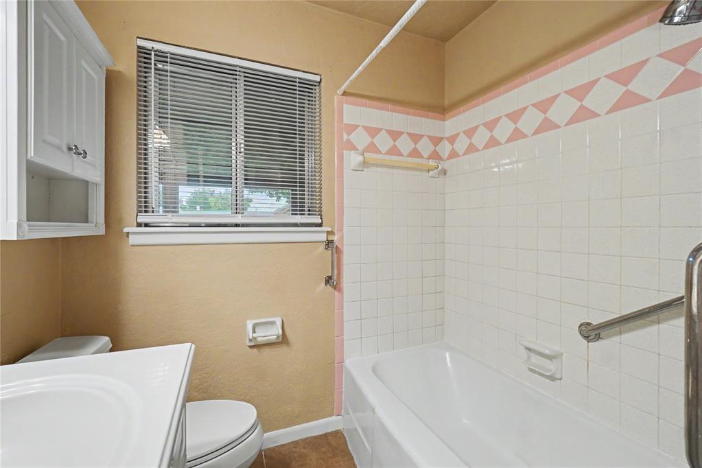 13 Nw 53rd Street Property Photo 20