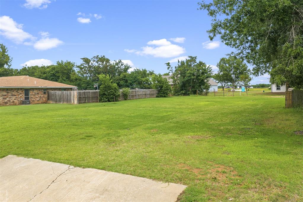 1331 Alvera Lane Property Photo 2