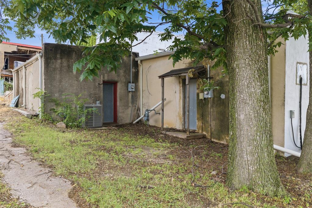 115 N Dean A Mcgee Property Photo 22