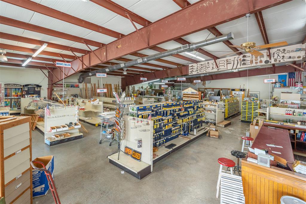 203 N Dean A Mcgee Property Photo 16