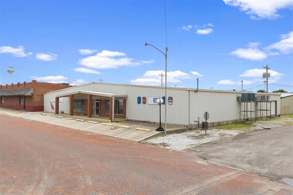 203 N Dean A Mcgee Property Photo 19