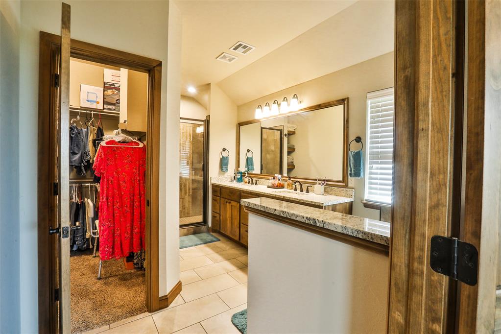 2103 E Sooner Road Property Photo 15