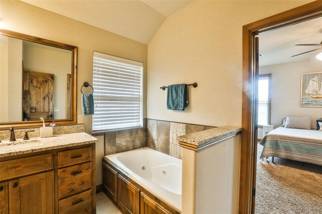 2103 E Sooner Road Property Photo 17