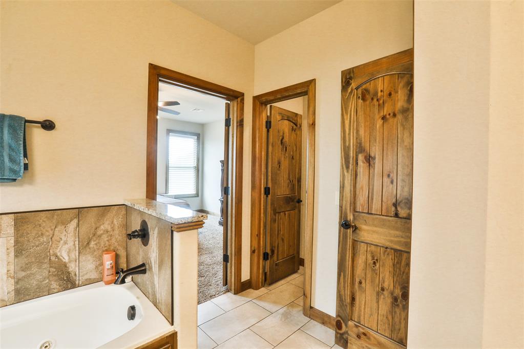2103 E Sooner Road Property Photo 19