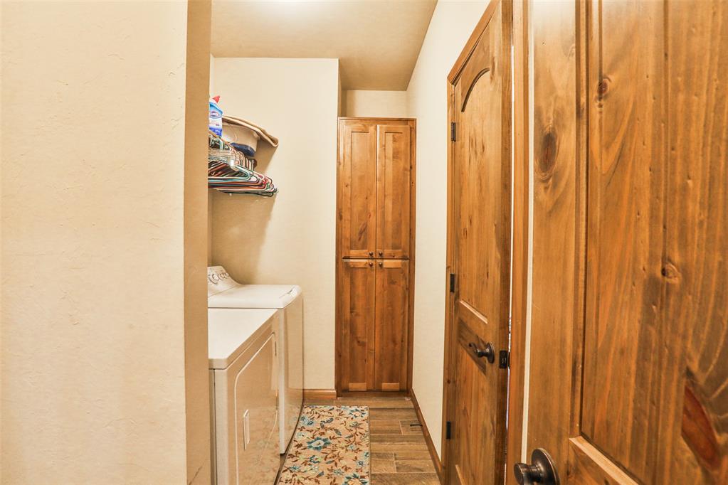 2103 E Sooner Road Property Photo 21