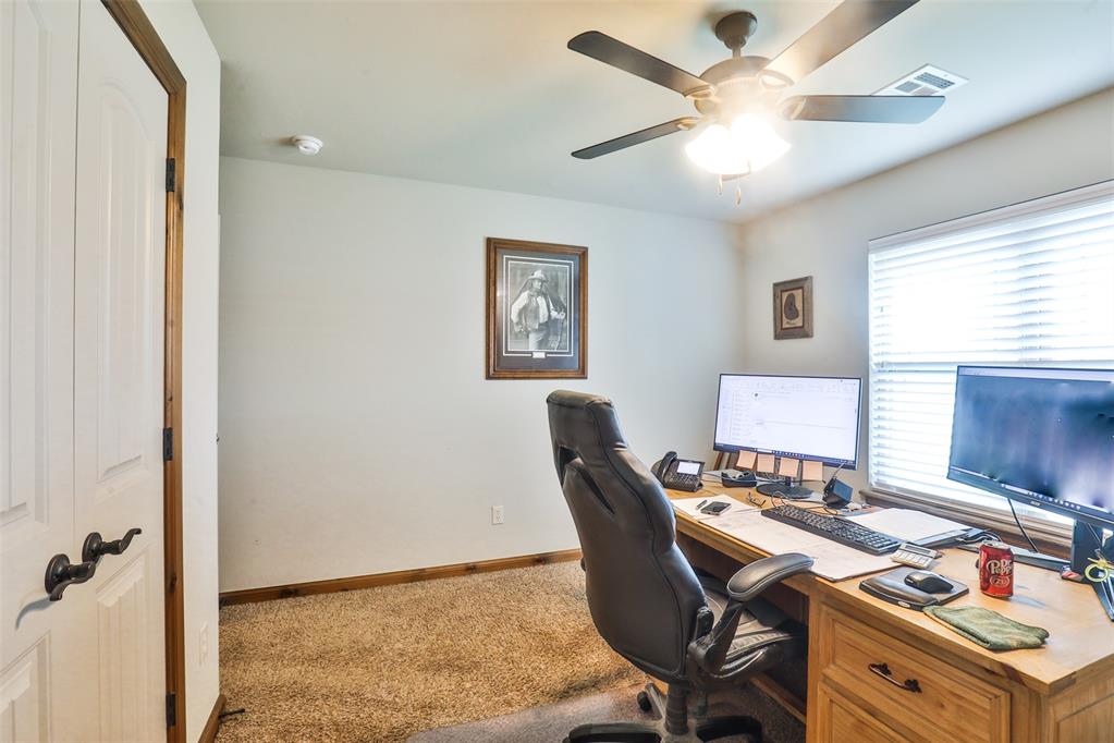 2103 E Sooner Road Property Photo 29