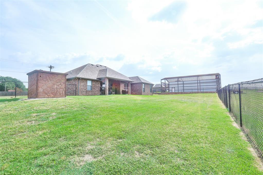 2103 E Sooner Road Property Photo 33
