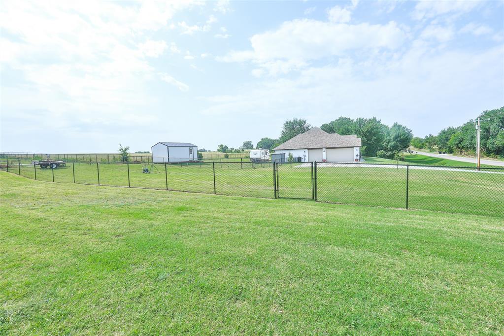 2103 E Sooner Road Property Photo 35