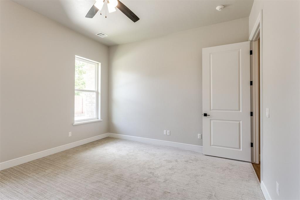 10701 Servon Drive Property Photo 28