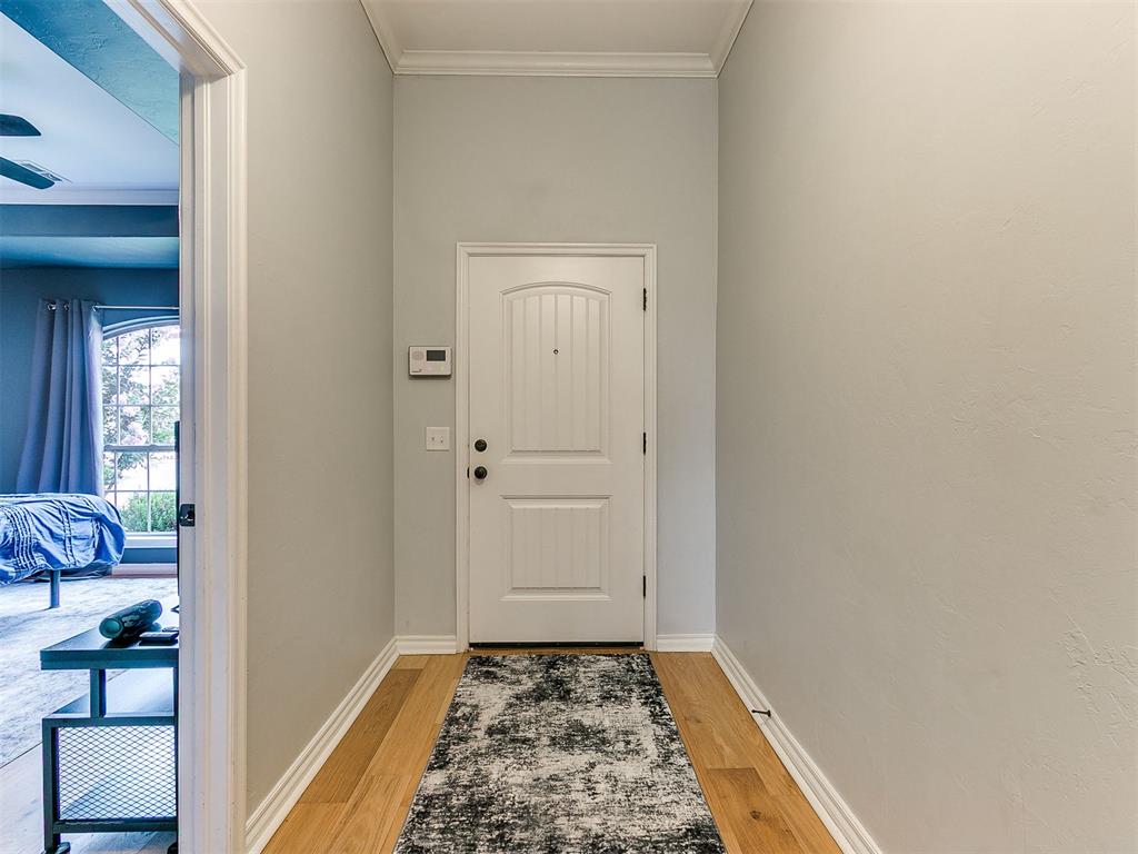 18404 Scarborough Drive Property Photo 4
