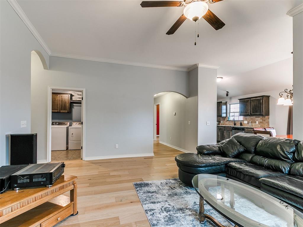 18404 Scarborough Drive Property Photo 14