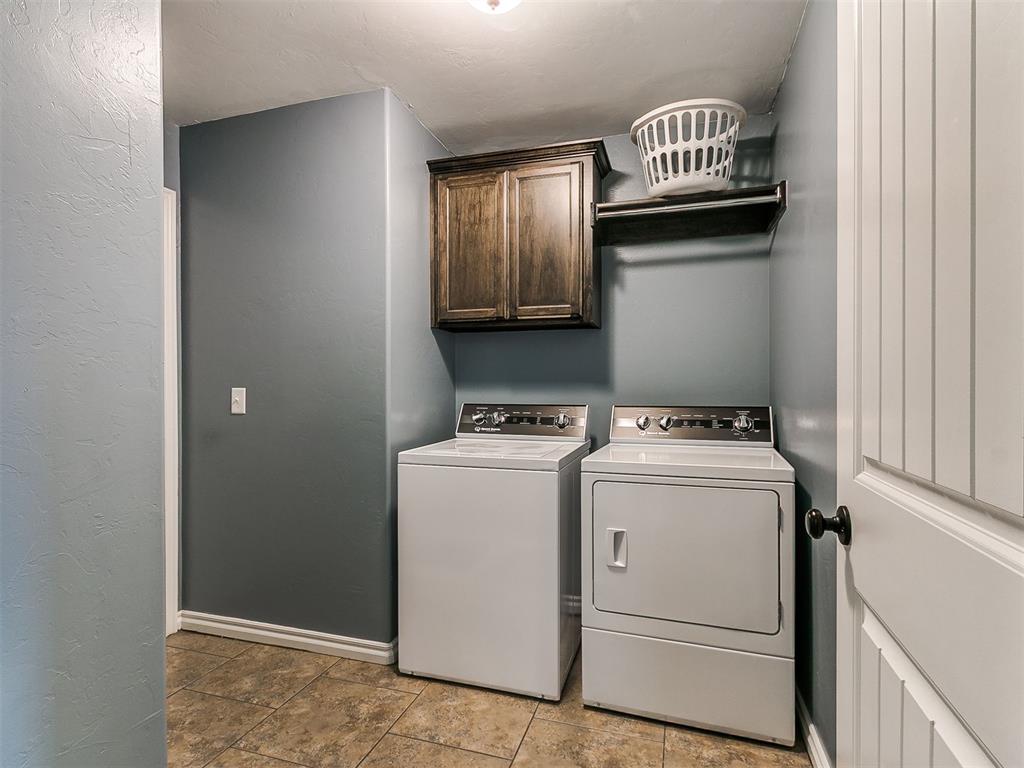 18404 Scarborough Drive Property Photo 24