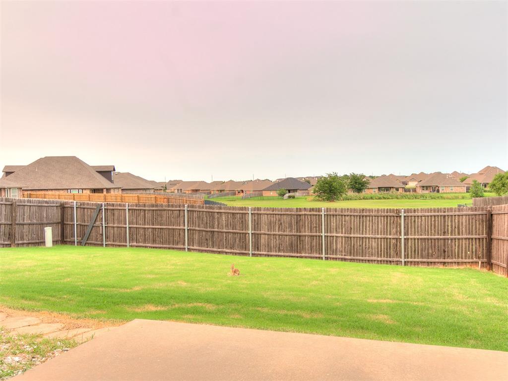 18404 Scarborough Drive Property Photo 25