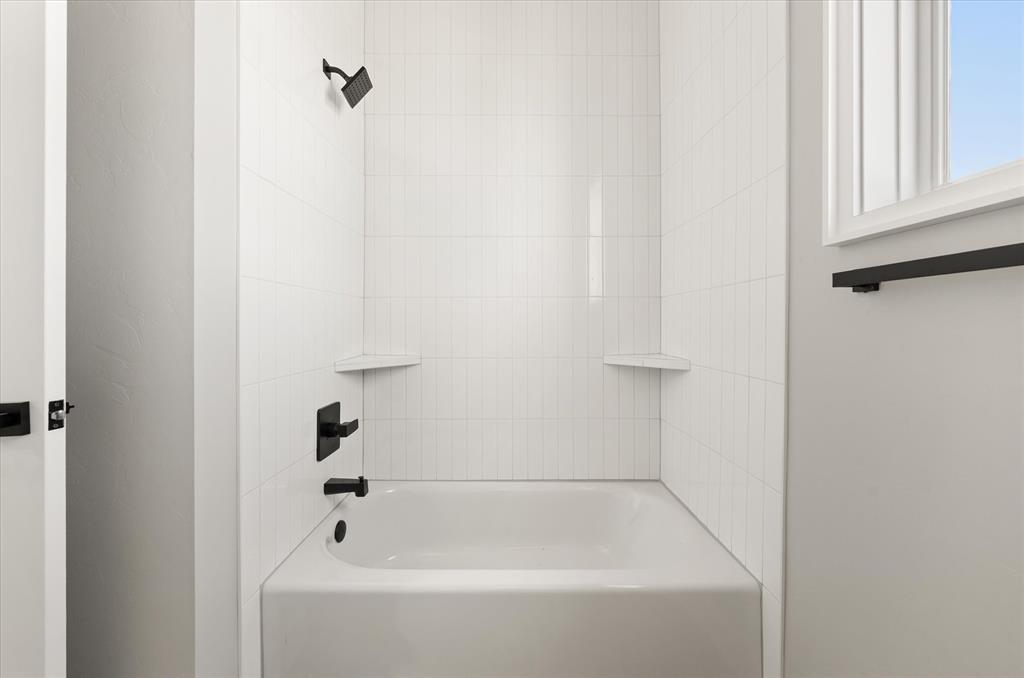 15445 Capri Lane Property Photo 32