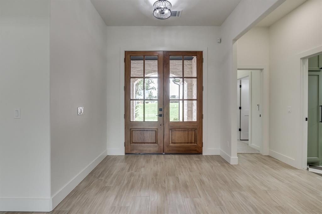 3024 Road Runner Court Property Photo 6