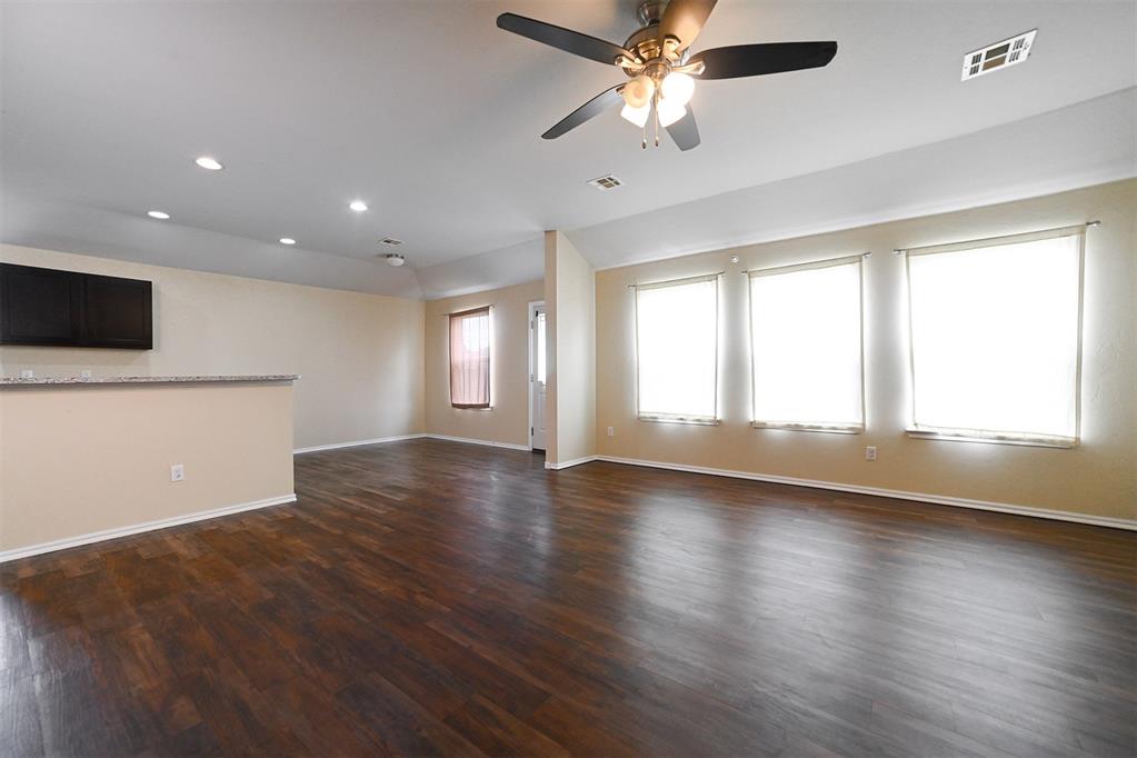 1401 Gypsum Place Property Photo 4