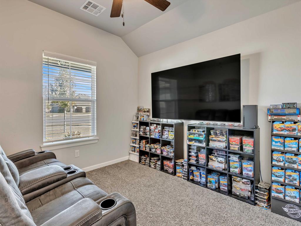 1001 Labelle Drive Property Photo 10