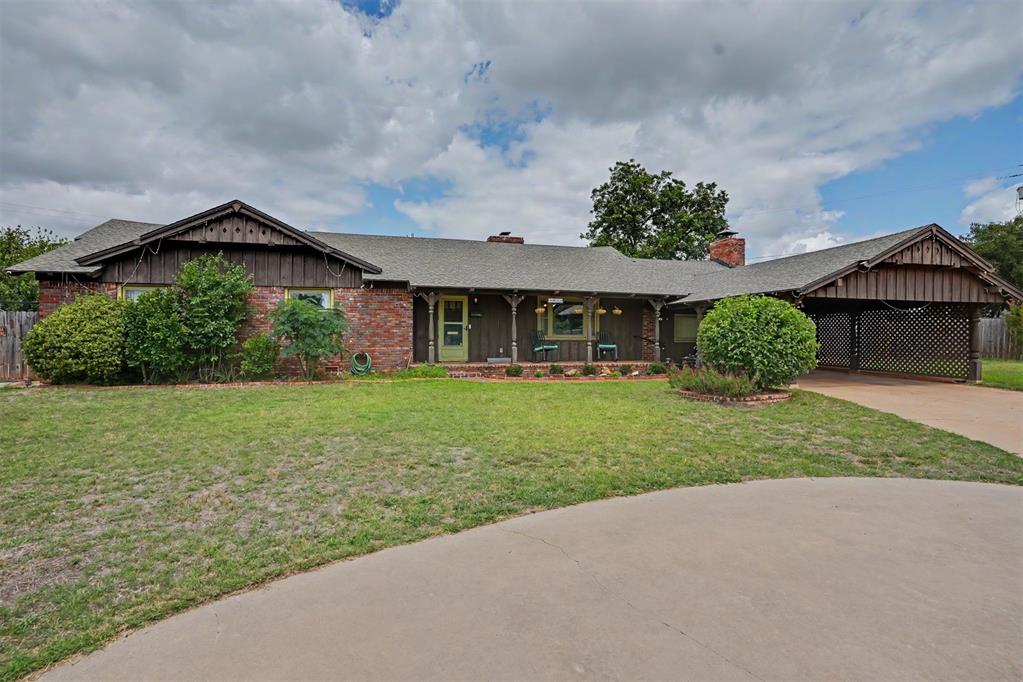 1034 Circle Drive Property Photo 3
