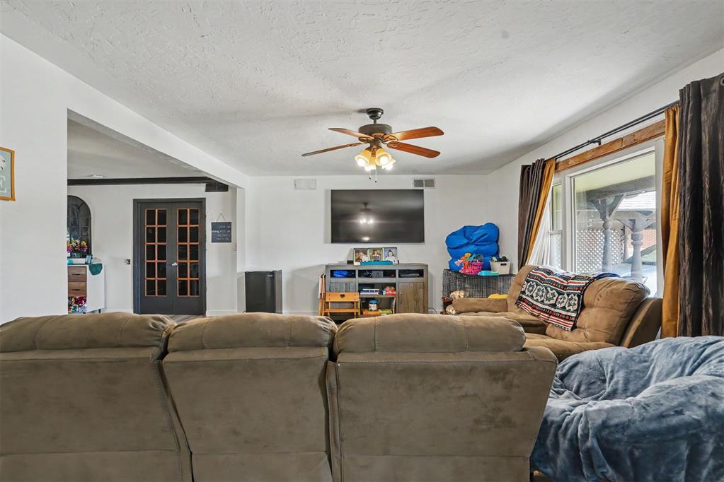 1034 Circle Drive Property Photo 9