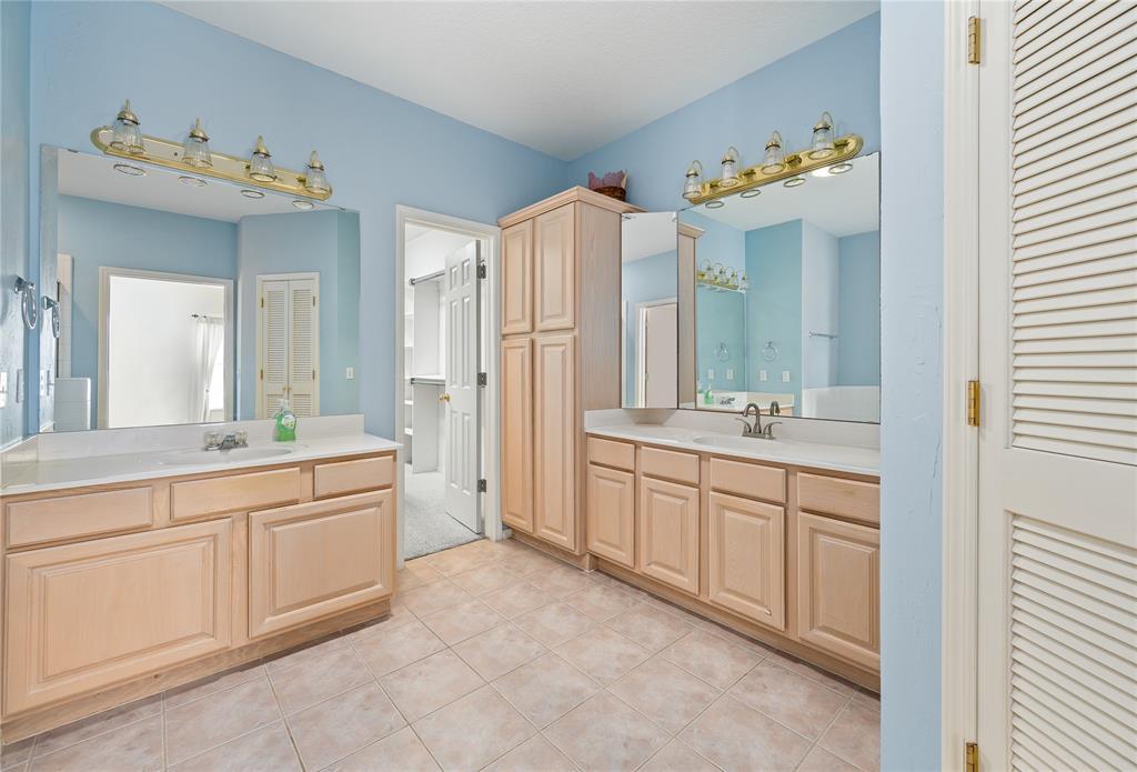 1920 Nw 160th Place Property Photo 14