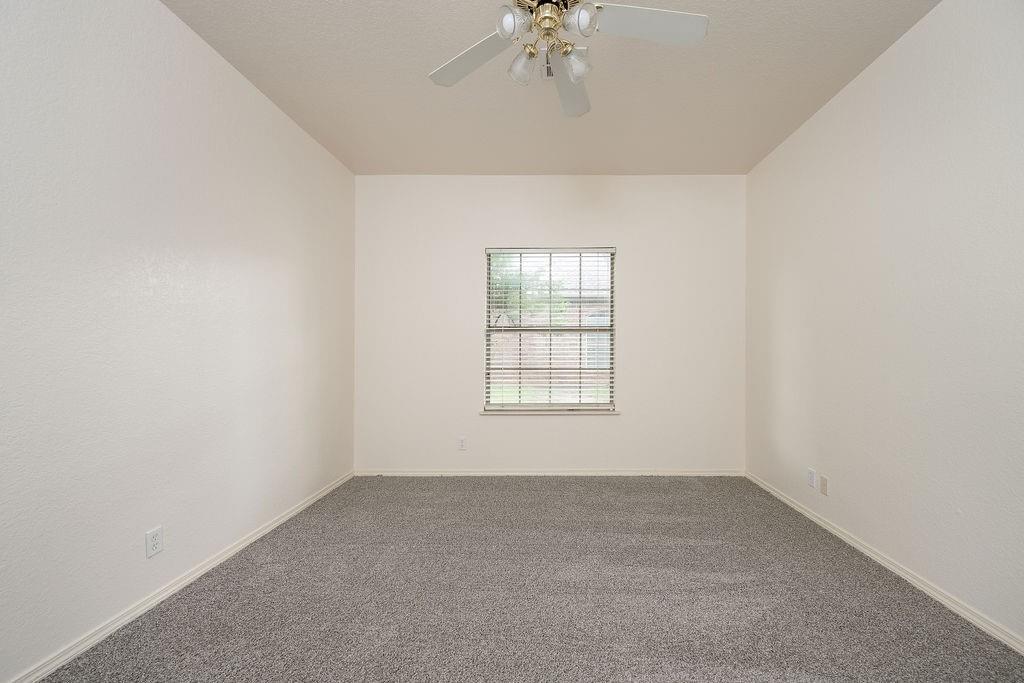 1920 Nw 160th Place Property Photo 23