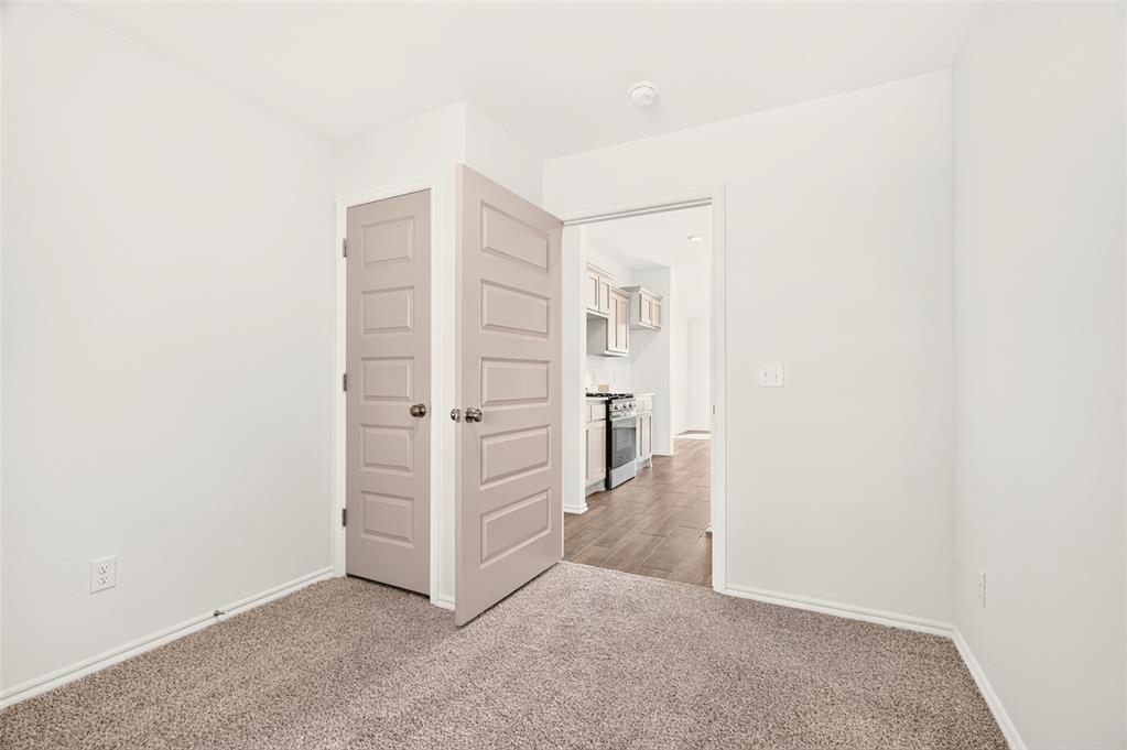 10656 Sw 18th Street Property Photo 17