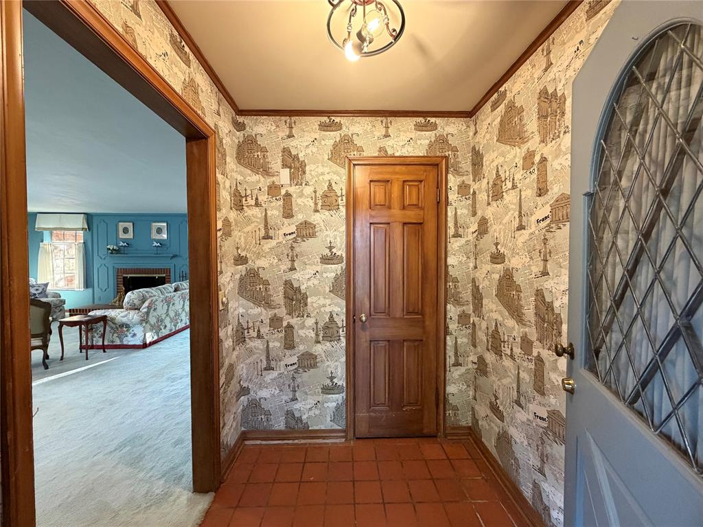 6201 N Barnes Avenue Property Photo 3