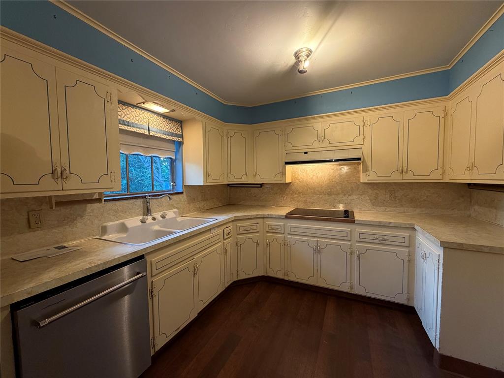 6201 N Barnes Avenue Property Photo 9
