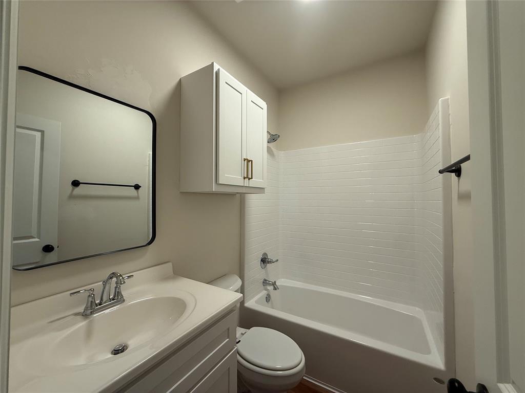 102 S Walnut Street Property Photo 14