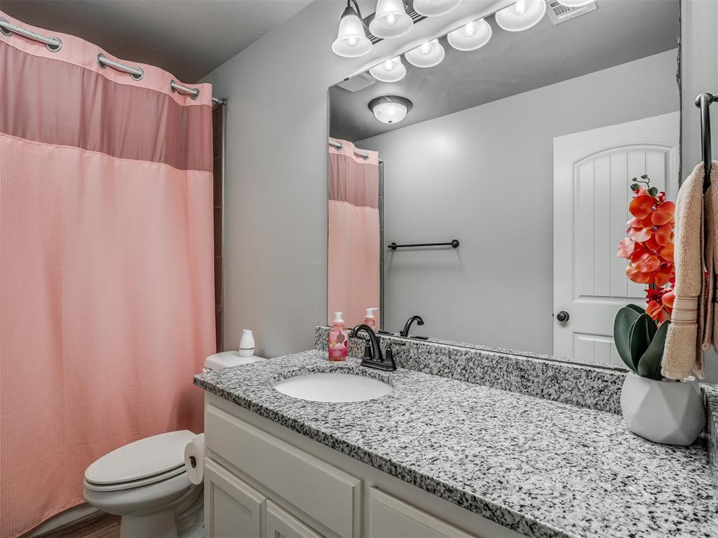 9040 Nw 142nd Street Property Photo 29
