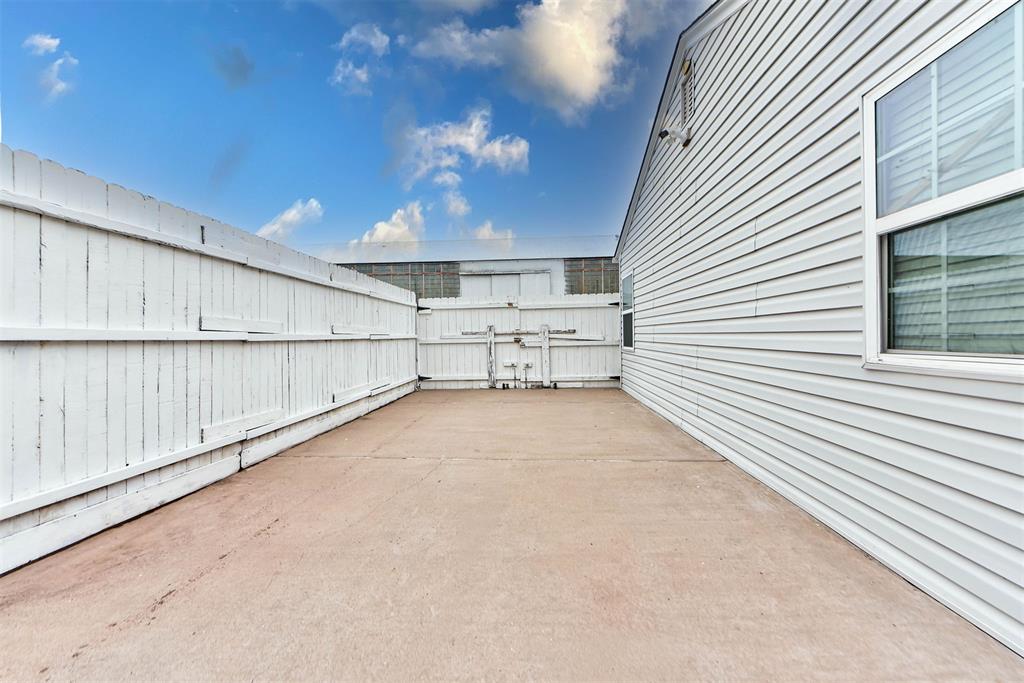 1440 Sw 11th Street Property Photo 45