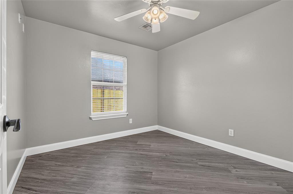 20733 E Twisted Oak Road Property Photo 27